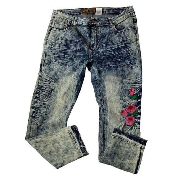 V.I.P Y2K Jeans Teen/Youth Size 16W Embroidered Floral Acid Wash Raw Hem Denim - Picture 3 of 12